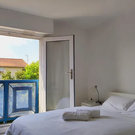 24 M2 With Rooftop View * Бордо